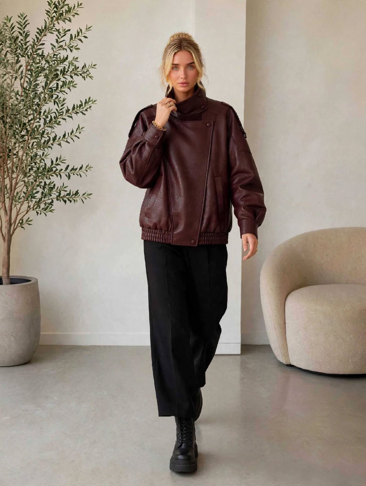 Chaqueta biker oversize de cuero sintético