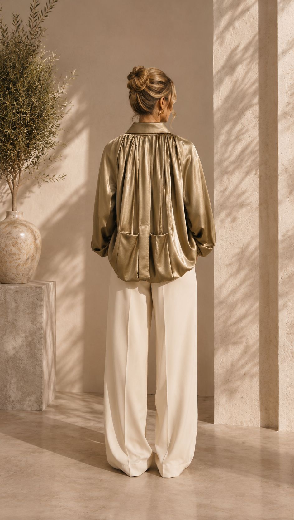 Chaqueta satinada con cremallera