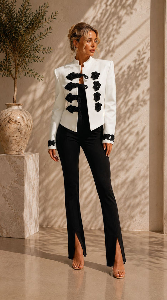 Chaqueta elegante con bordados